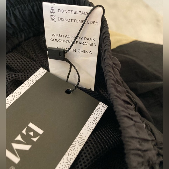 Brand new parachute pants US M - Picture 7 of 8